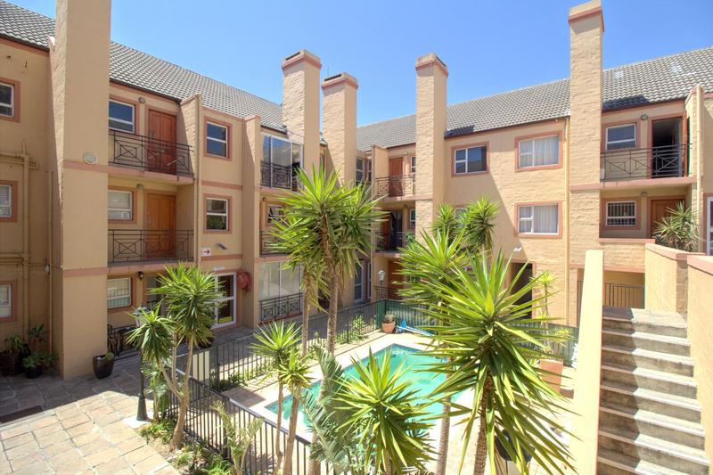 2 Bedroom Property for Sale in Gordons Bay Western Cape